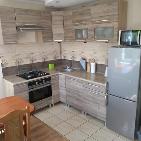 Apartamencik Przy Fontannie 科沃布热格